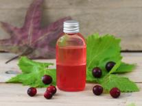 Démaquillant triphase au Cassis