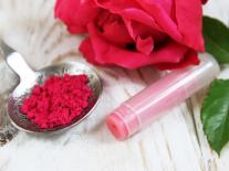 Stick lèvres à la Rose régénérante