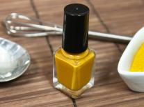 Vernis à ongles Moutarde