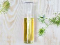 Fluide aux huiles purifiantes et assainissantes