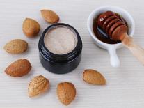 Gommage enzymatique Rhassoul, Miel & Lait d'Amande