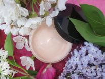 Baume bienfaisant à l’huile de Camélia nutritive