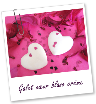 Galet coeur blanc crème Aroma-Zone
