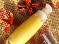 Fluide de teint doré au Q10 et à la Carotte