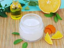 Crème de beauté pour le corps à l'huile de Camélia